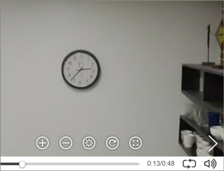 Clock is visible in THETA 8K video